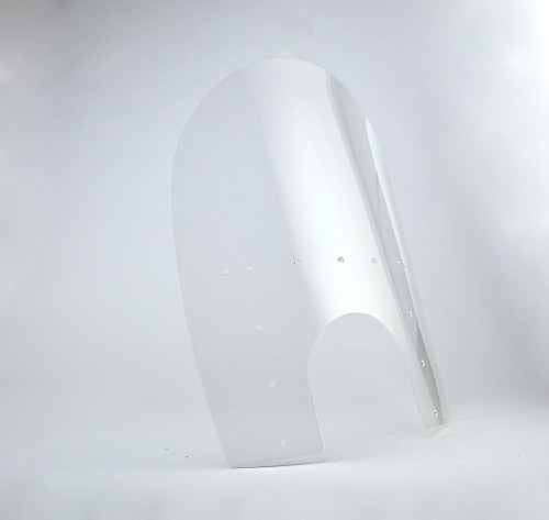 Touring motorcycle windshield_SUZUKI_VL 1500_BE402.JPG