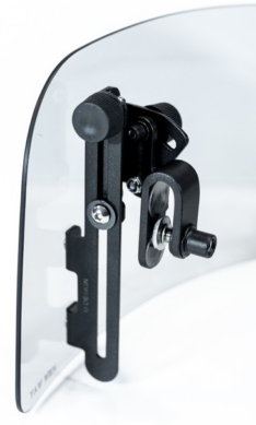 Adapter do deflektora motocyklowego